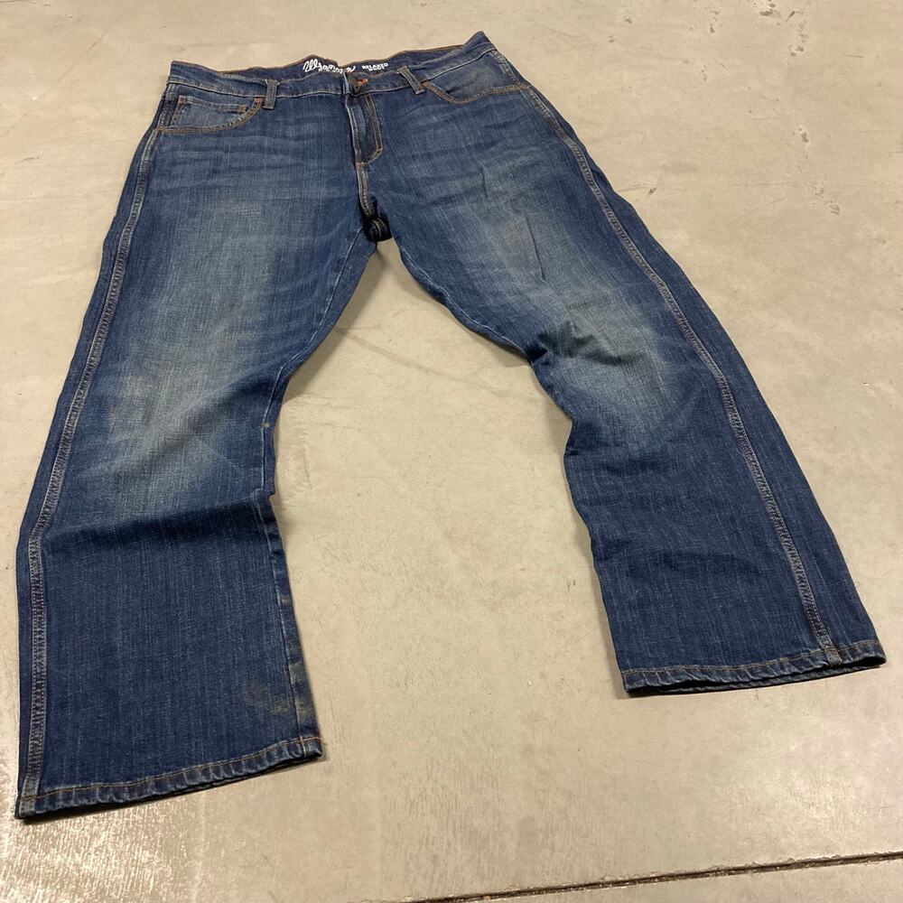 Y2K wrangler relaxed bootcut Jeans 35x30